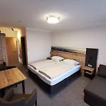 Haus Waldesruh Konukevi Übersee