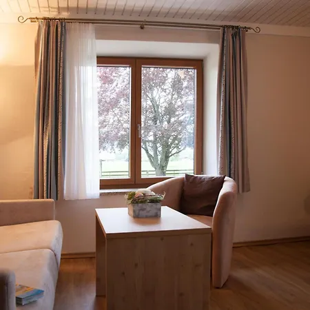 Haus Waldesruh 2* Ubersee