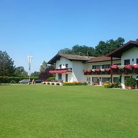 Guest house Haus Waldesruh 2*