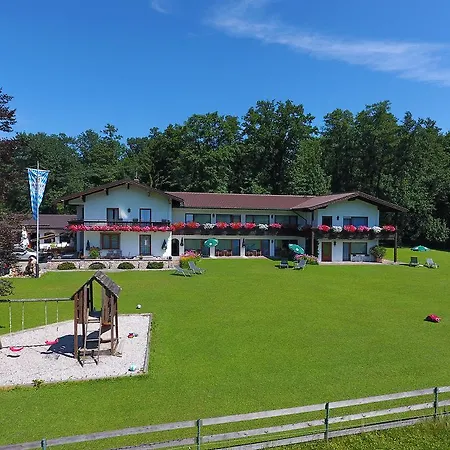 Guest house Haus Waldesruh 2*