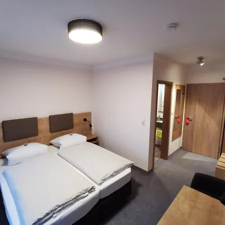 Guest house Haus Waldesruh 2*